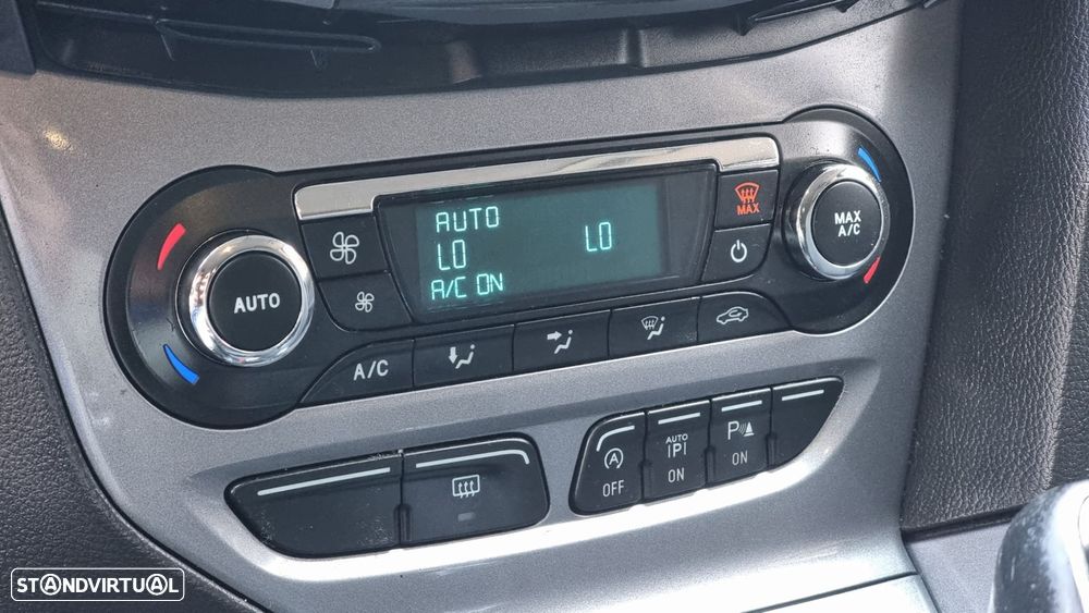 Ford Focus SW 1.6 TDCi Titanium Best - 11