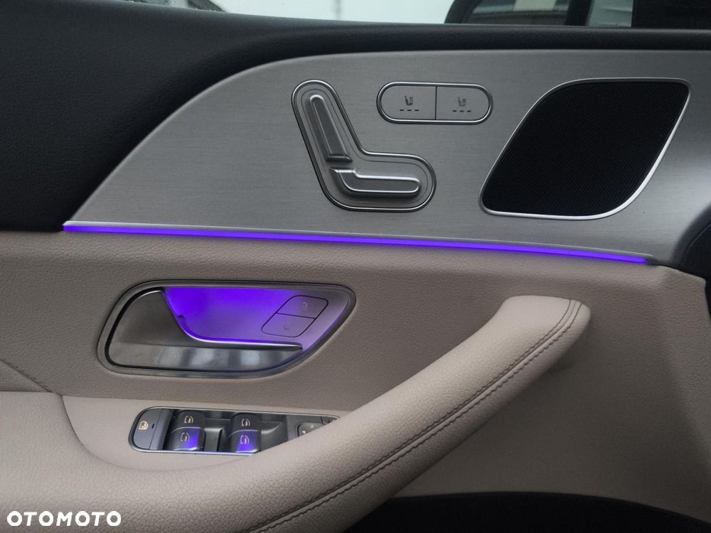 Mercedes-Benz GLE - 19