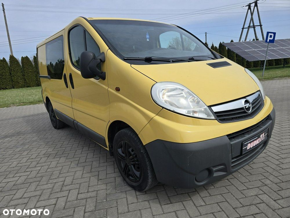 Opel Vivaro - 1