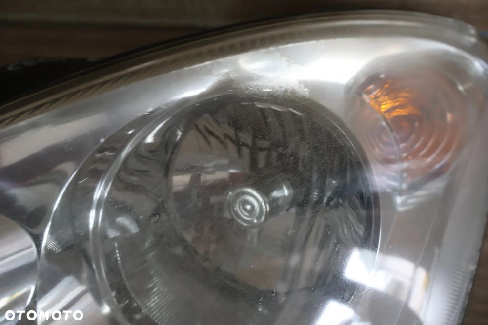 KIA CEED I 06-09 LAMPA REFLEKTOR PRZÓD LEWA EUROPA ORYGINAŁ 92101-1h000 - 8