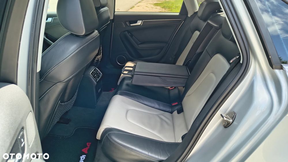 Audi A4 Limousine - 23