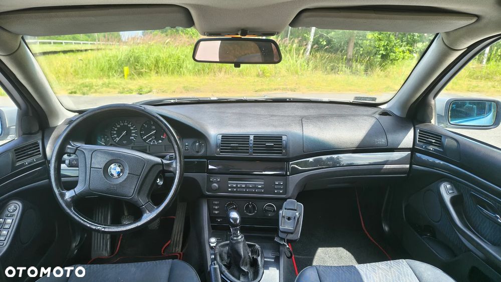 BMW Seria 5 - 12