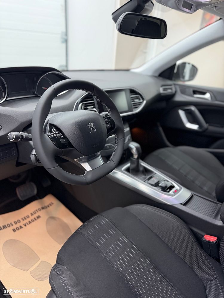 Peugeot 308 - 7
