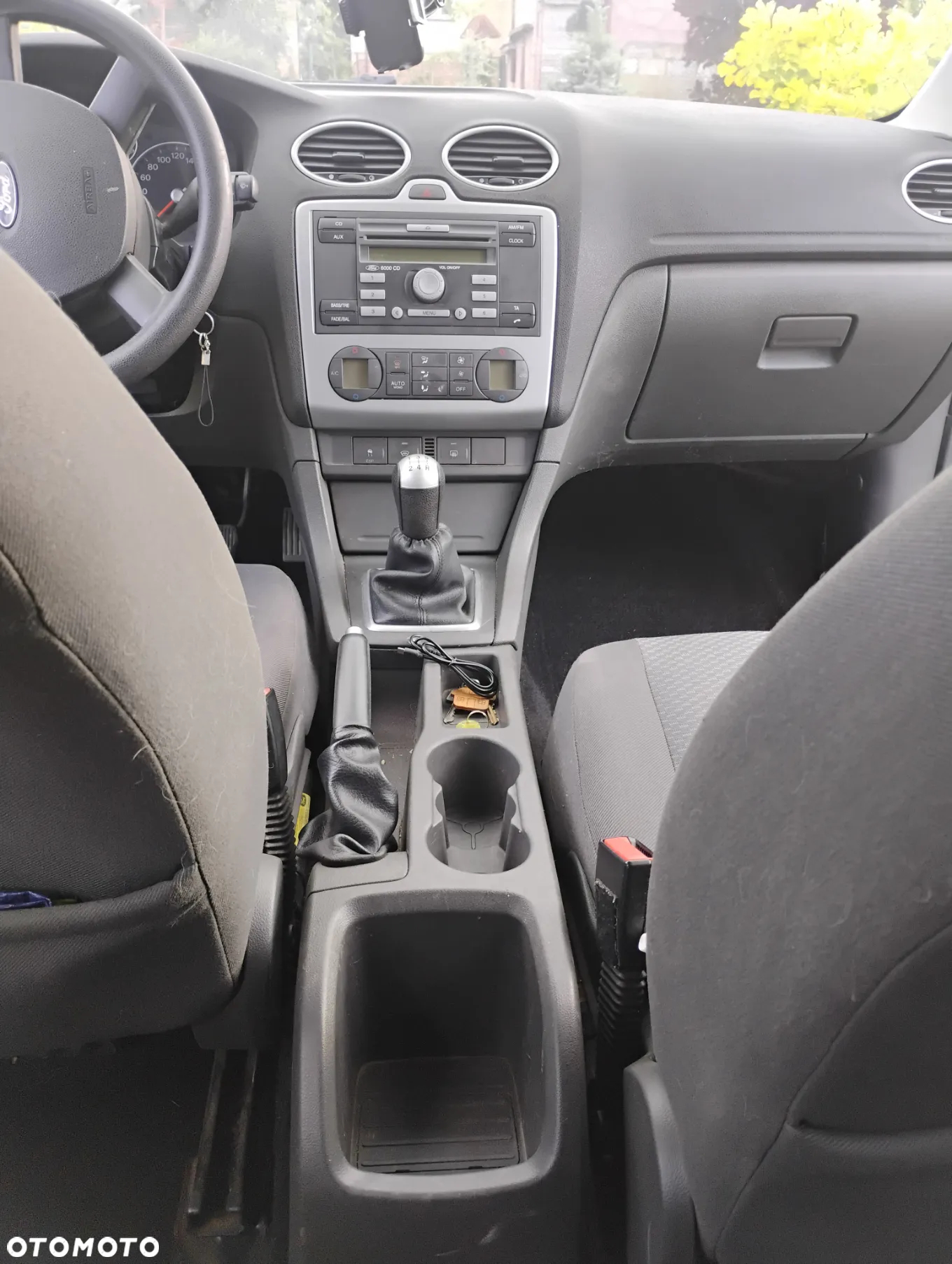 Ford Focus 2.0 Ghia - 7