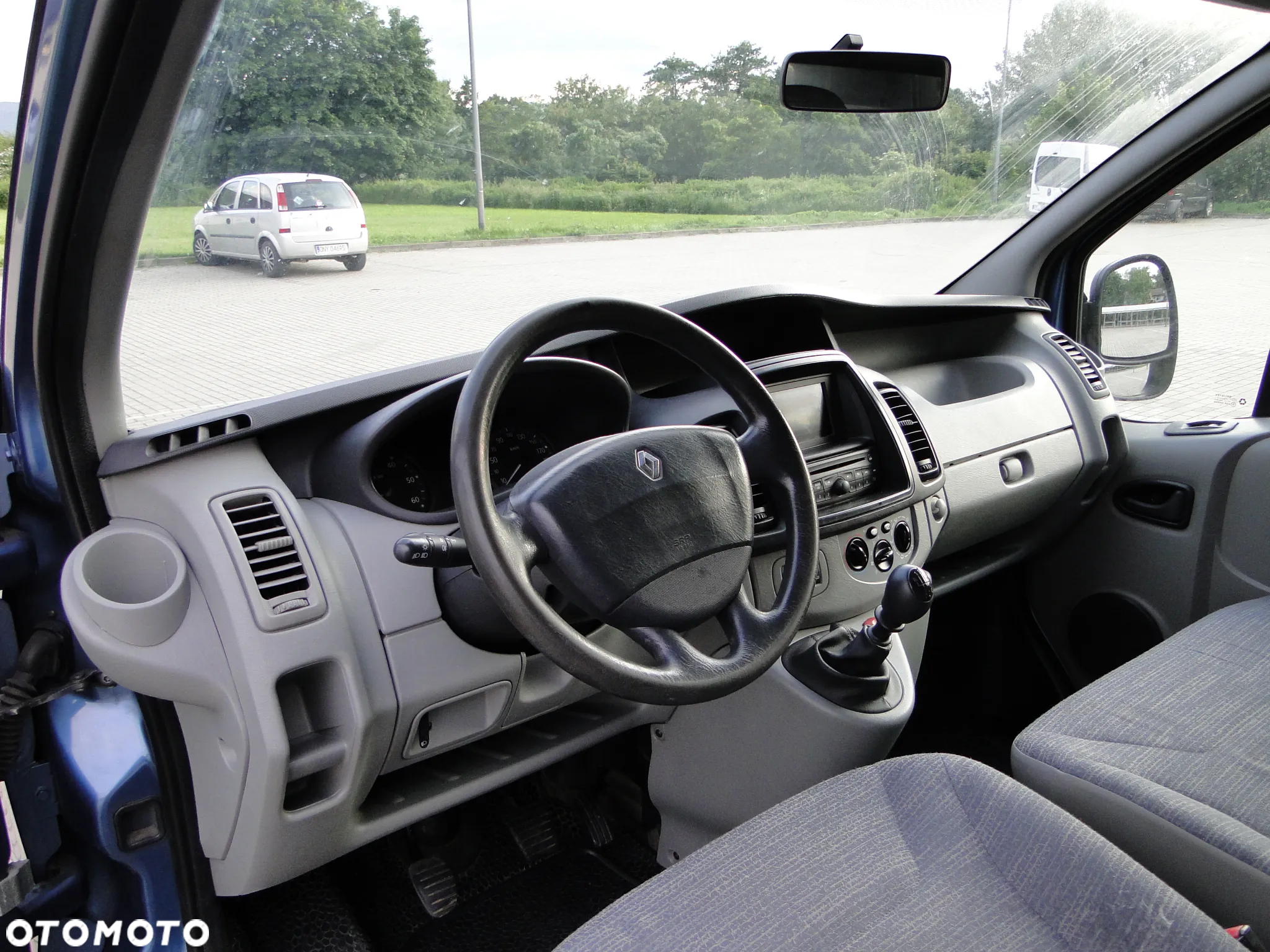 Renault Trafic - 10