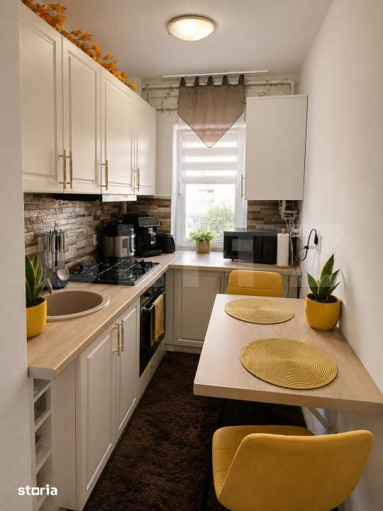 Apartament cu 2 camere, 35 mp, parcare, zona Micro 3 — fotografia 1