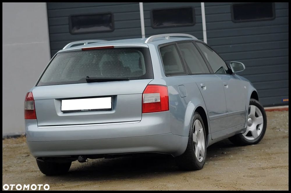 Audi A4 Avant - 16