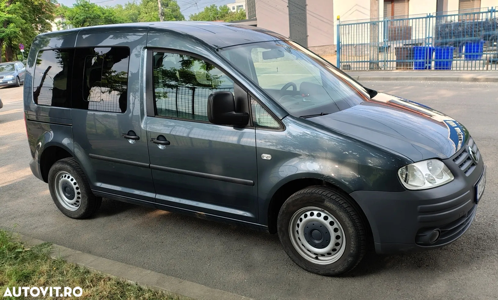 Volkswagen Caddy - 3
