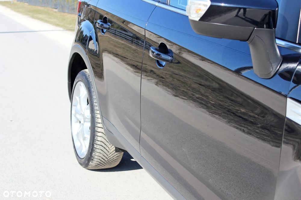 Ford Kuga 2.0 TDCi 2x4 Titanium - 18