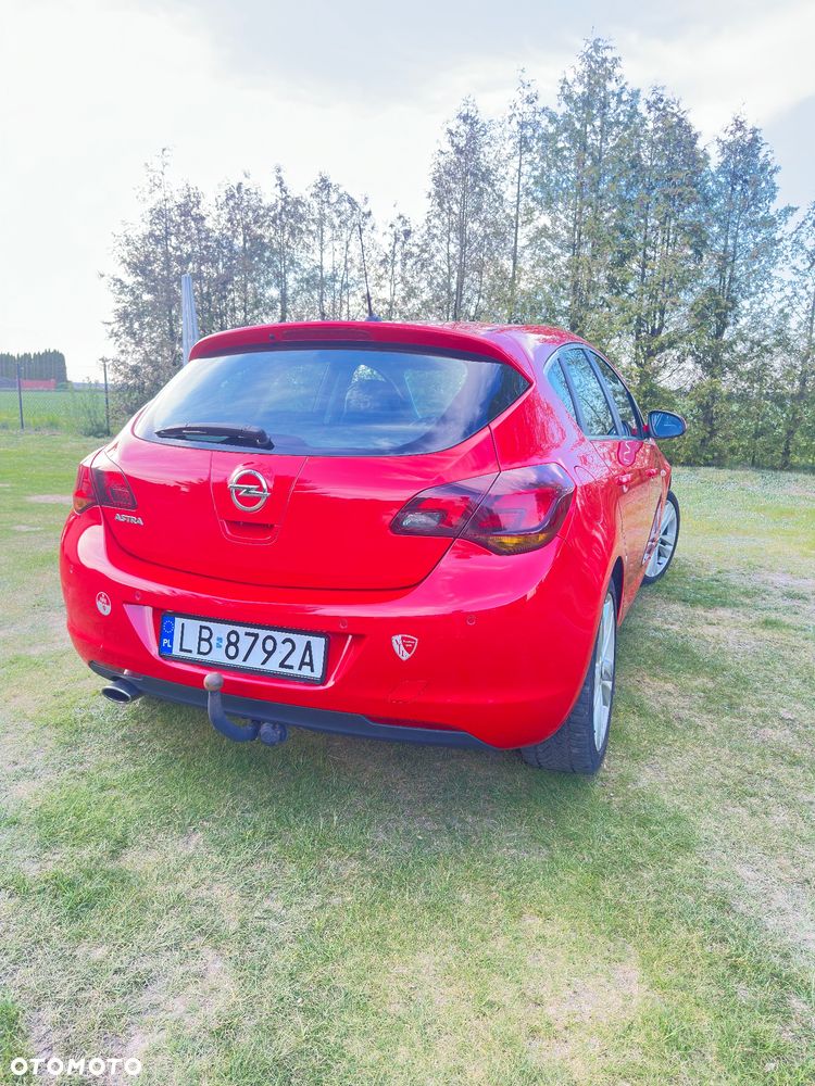 Opel Astra 1.4 Turbo Color Edition - 11