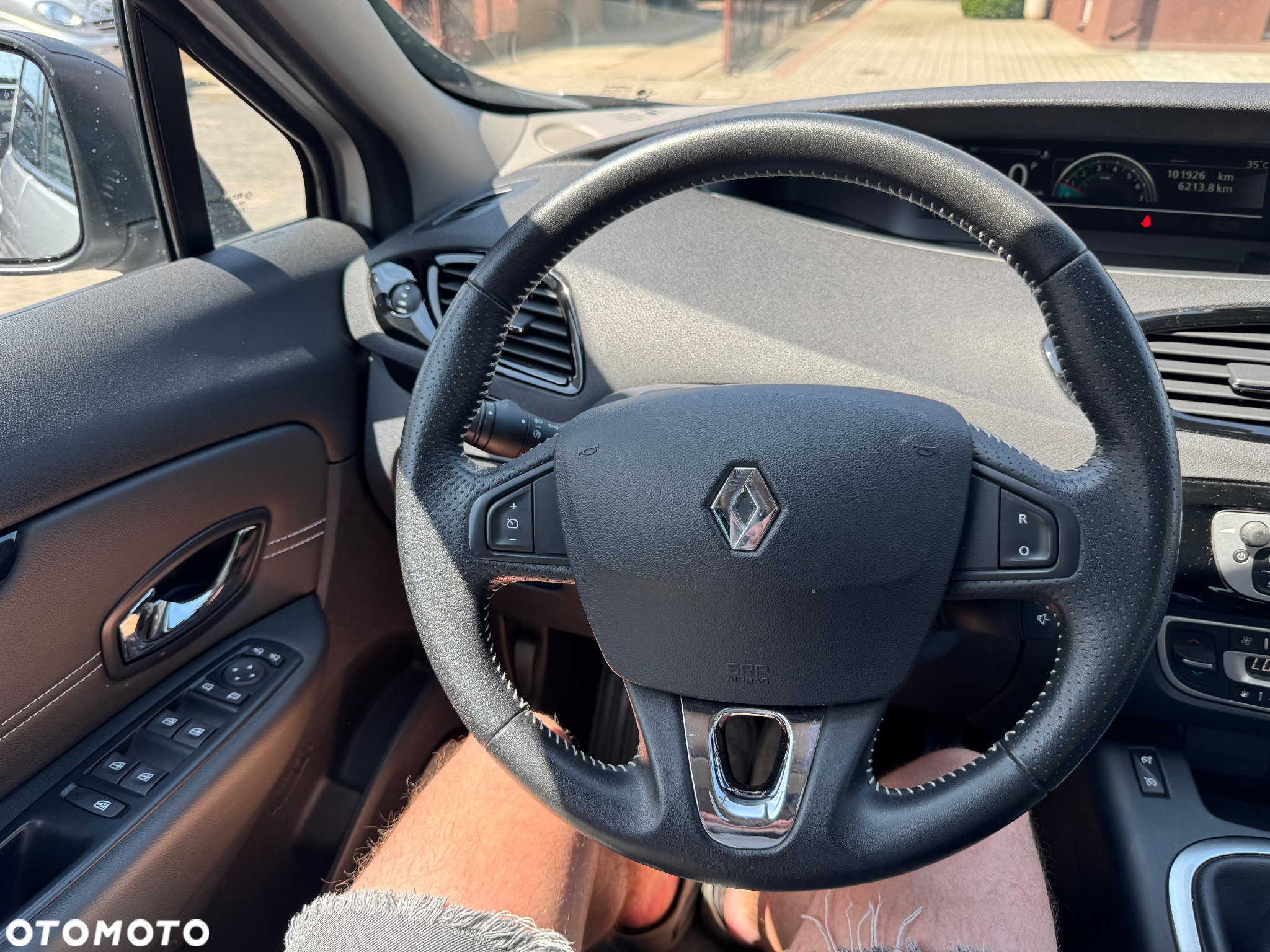 Renault Scenic 2.0 16V 140 CVT Bose Edition - 10