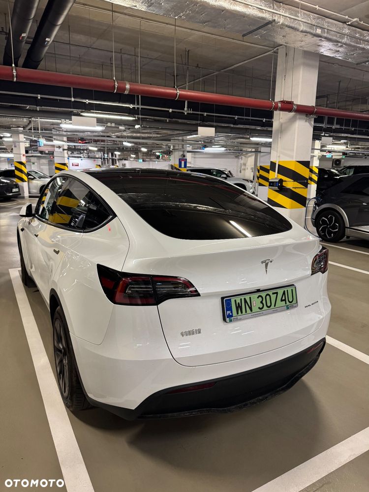 Tesla Y Long Range AWD - 2