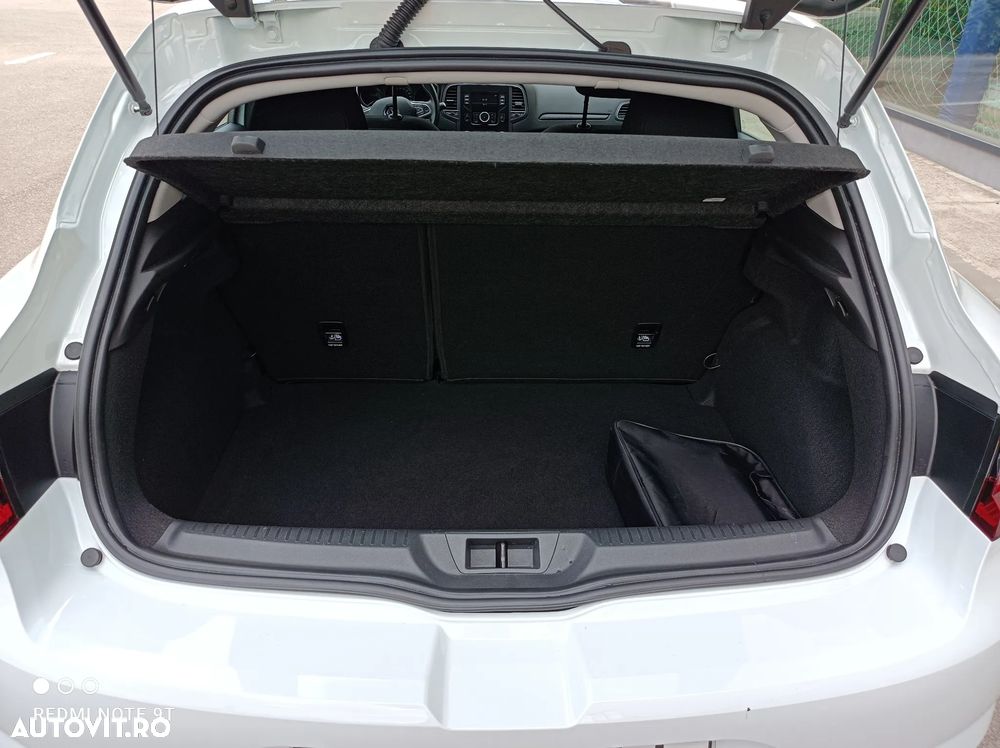 Renault Megane TCe GPF Zen - 7
