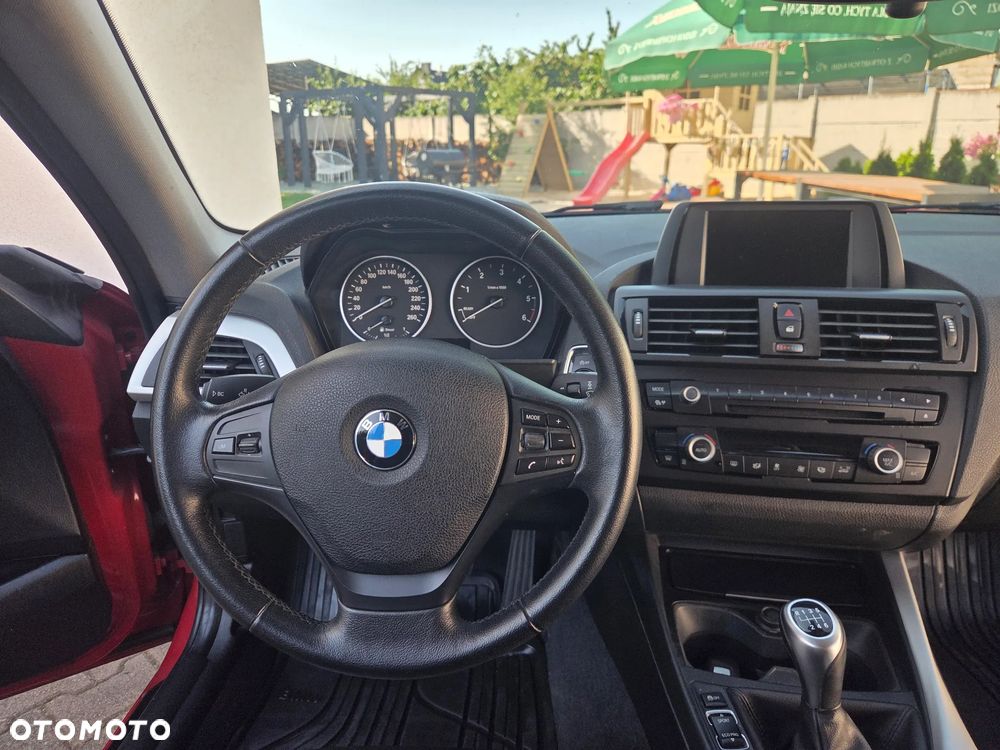 BMW Seria 1 116d - 19