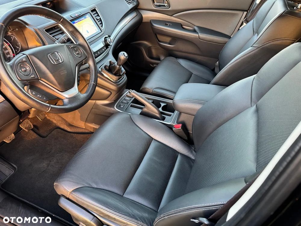 Honda CR-V 2.0 Lifestyle Plus (Honda Connect+) - 25