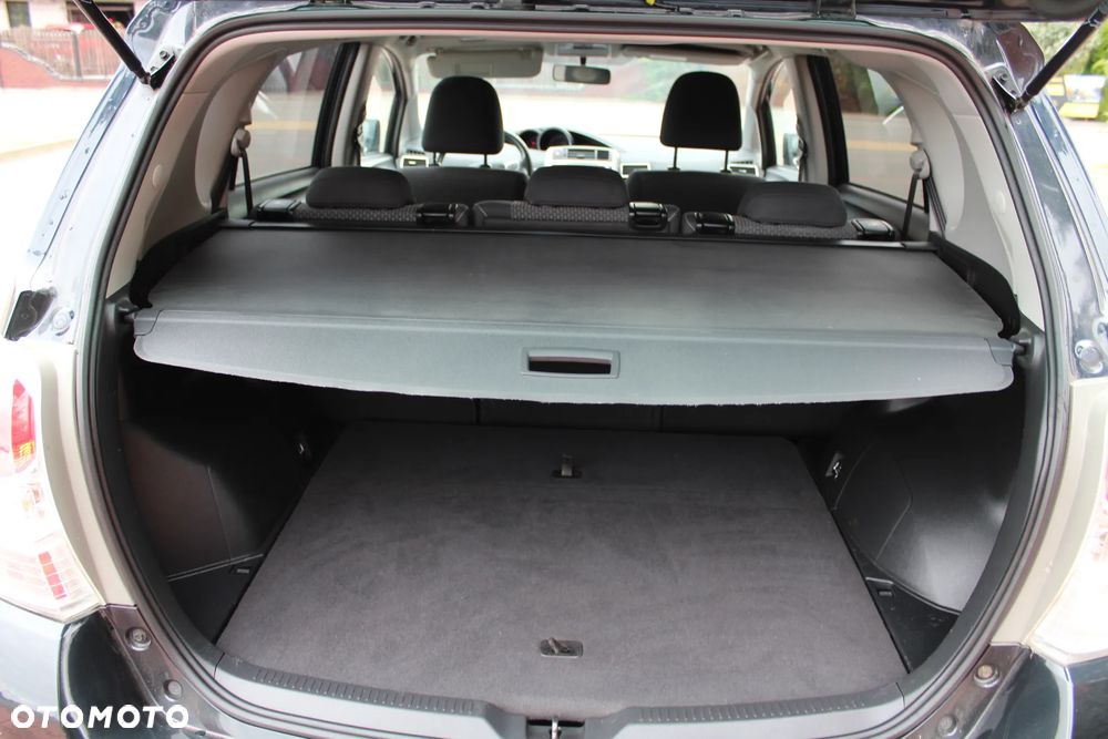 Toyota Verso 1.8 5-Sitzer Life - 14