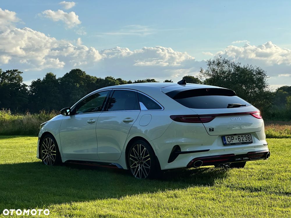 Kia ProCeed 1.6 T-GDI GT DCT - 4