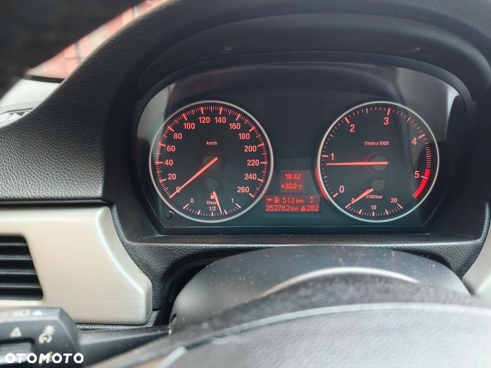 BMW Seria 3 320d - 8