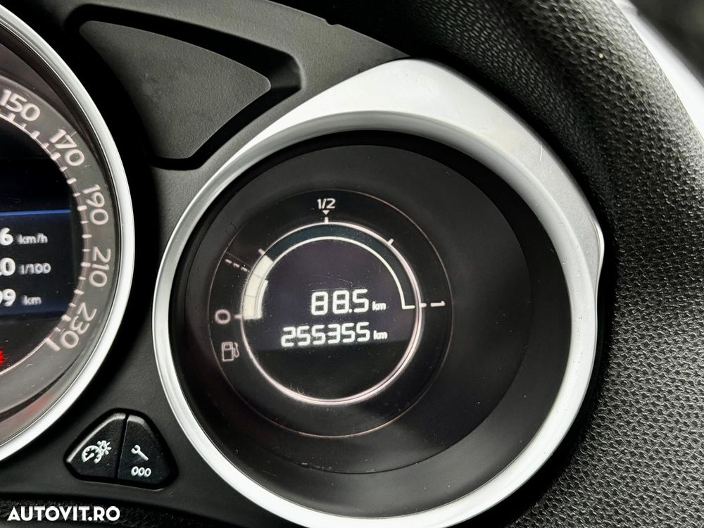 Citroën DS4 ver-hdi-110-chic - 29