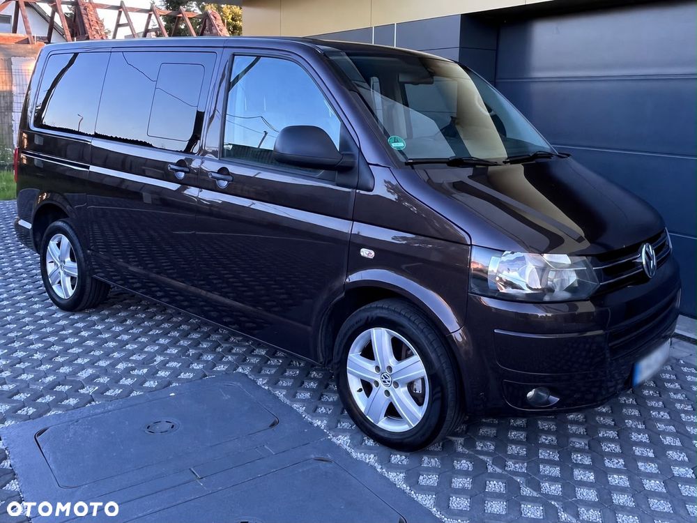 Volkswagen Multivan - 1
