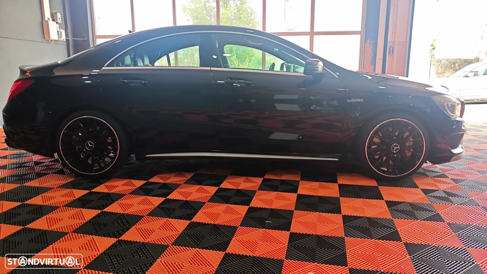 Mercedes-Benz CLA 45 AMG 4Matic Speedshift DCT 7G - 10