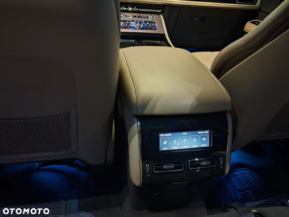 Lincoln Aviator - 6