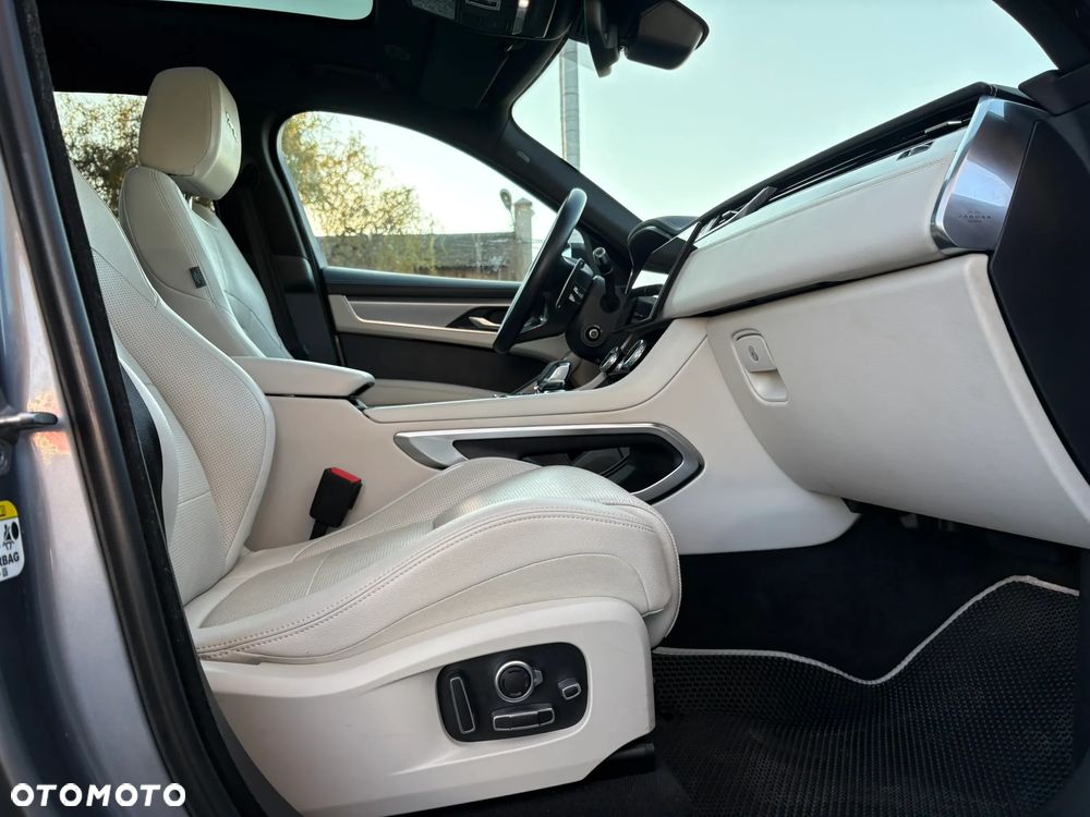 Jaguar F-Pace 2.0 P400e PHEV AWD R-Dynamic SE - 29