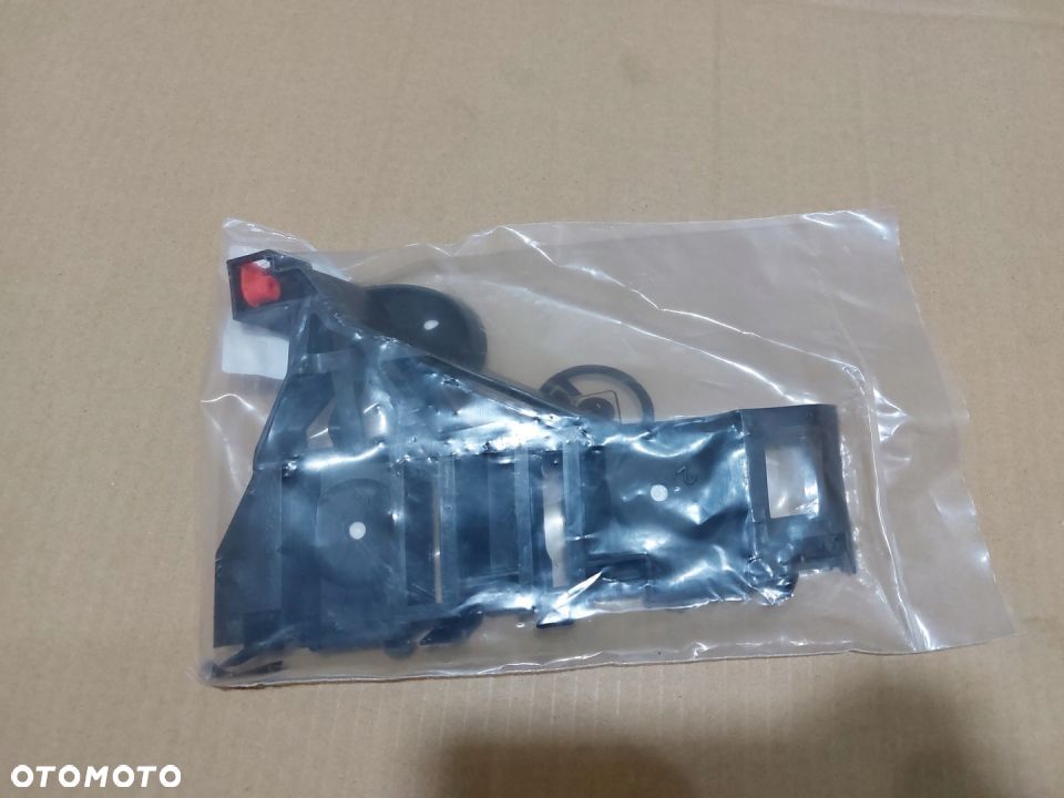 SLIZG ZDERZAKA TYL PRAWY OPEL ADAM OM - 4