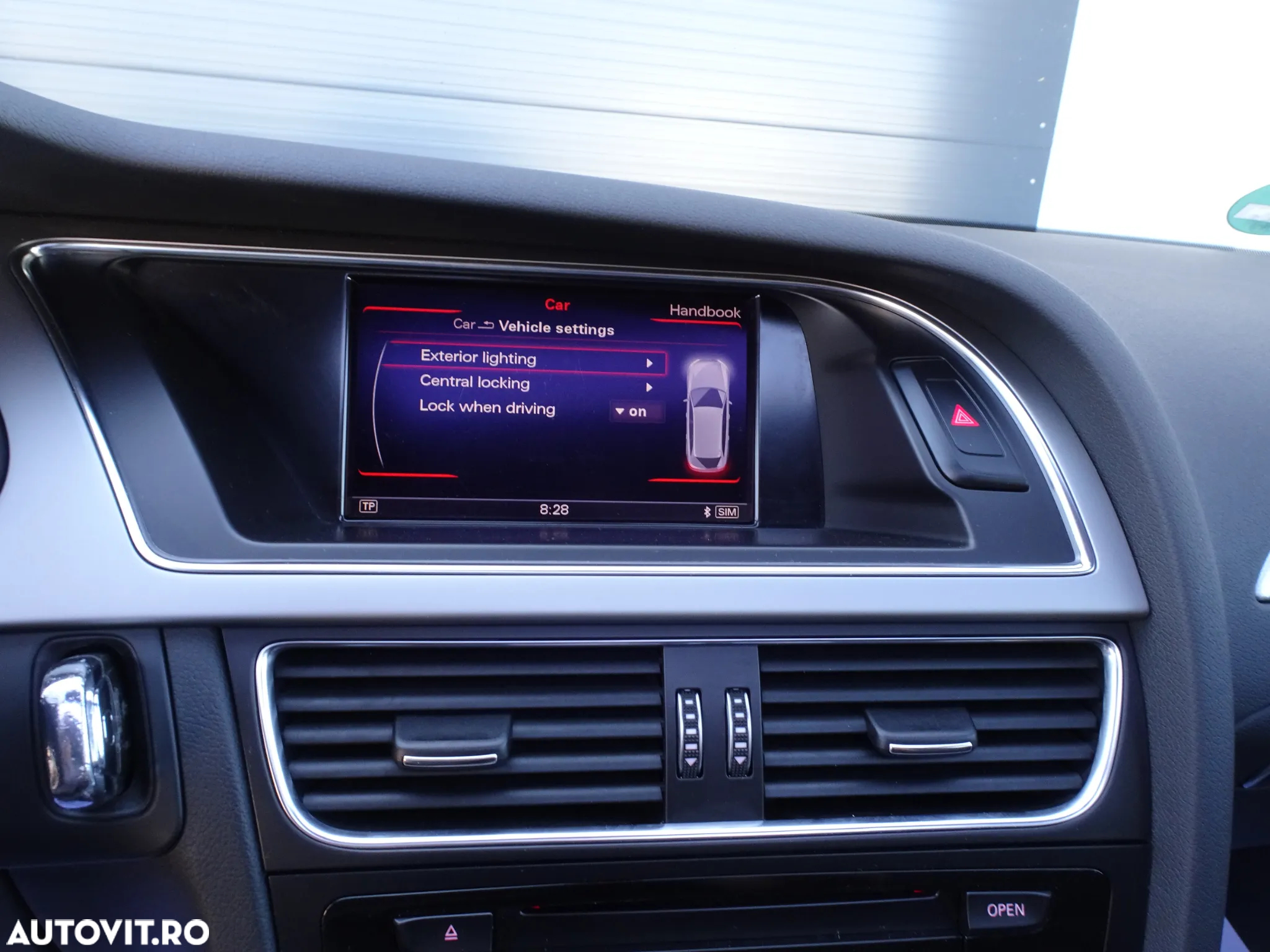 Audi A4 Avant 2.0 TDI DPF multitronic S line Sportpaket - 33