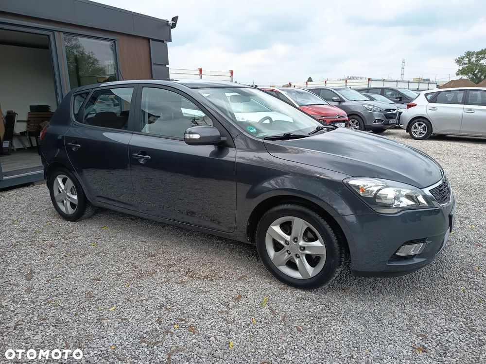 Kia Ceed 1.4 CVVT Spirit - 10