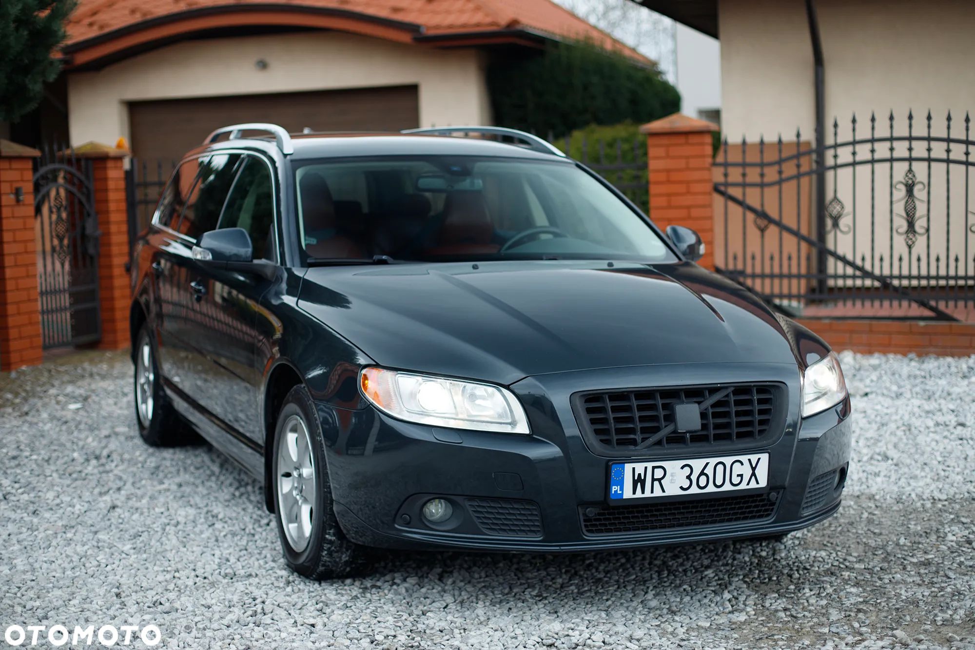 Volvo V70 2.5T Summum - 1