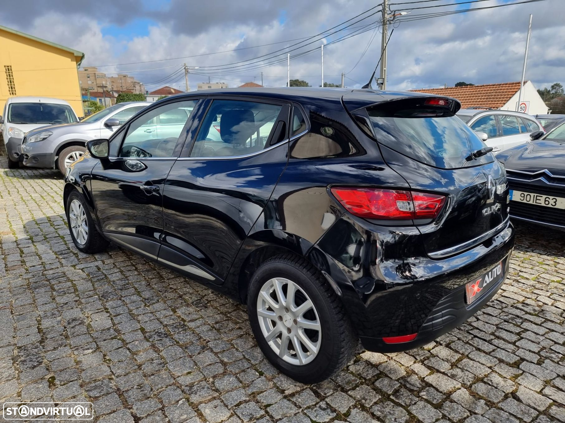 Renault Clio 1.5 dCi Dynamique S - 4