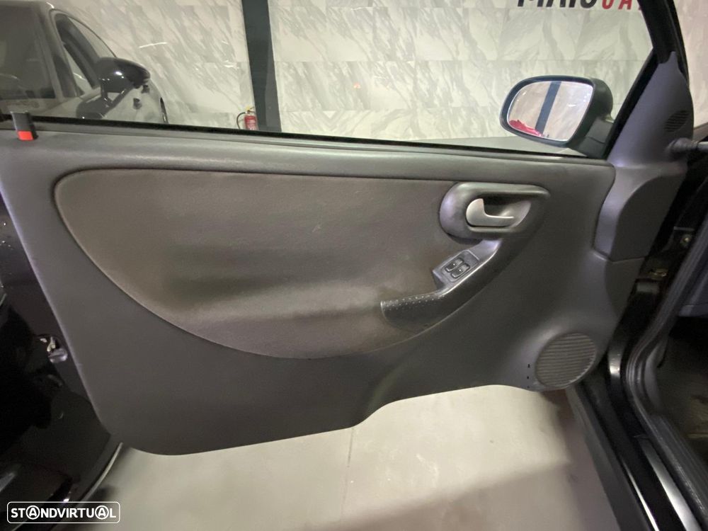 Opel Corsa 1.2 16V Confort - 17