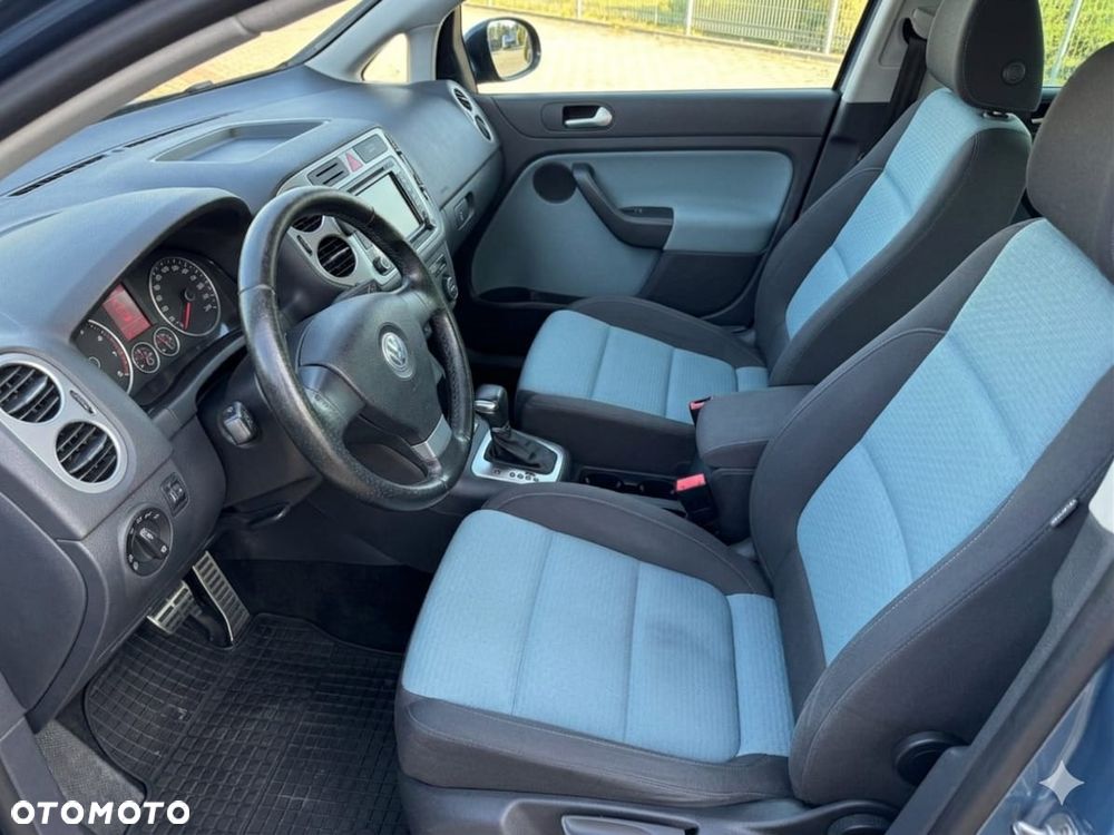 Volkswagen Golf Plus - 11