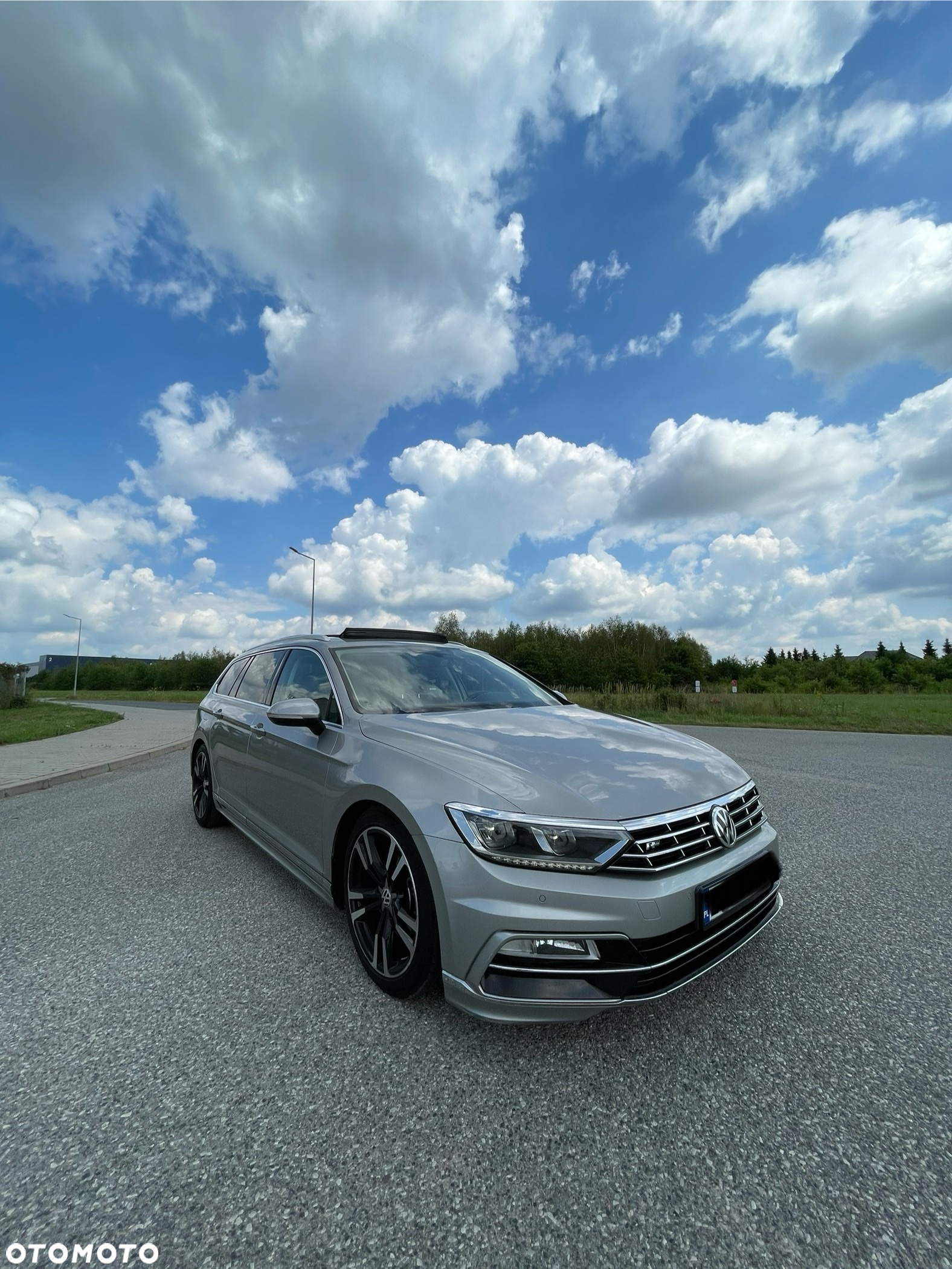 Volkswagen Passat - 2
