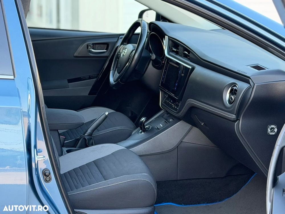 Toyota Auris - 5