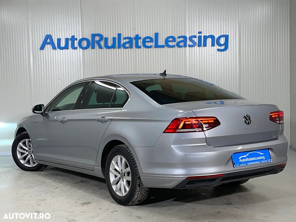 Volkswagen Passat 2.0 TDI DSG Comfortline - 4