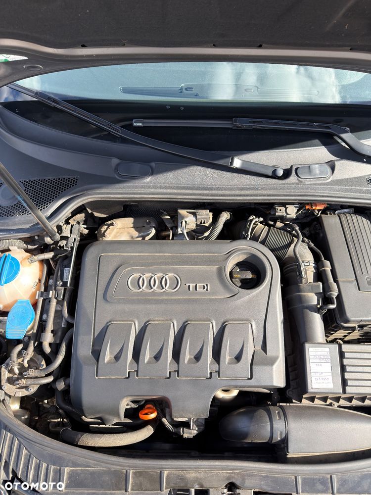 Audi A3 Sportback 2.0 TDI DPF Quattro Attraction - 16