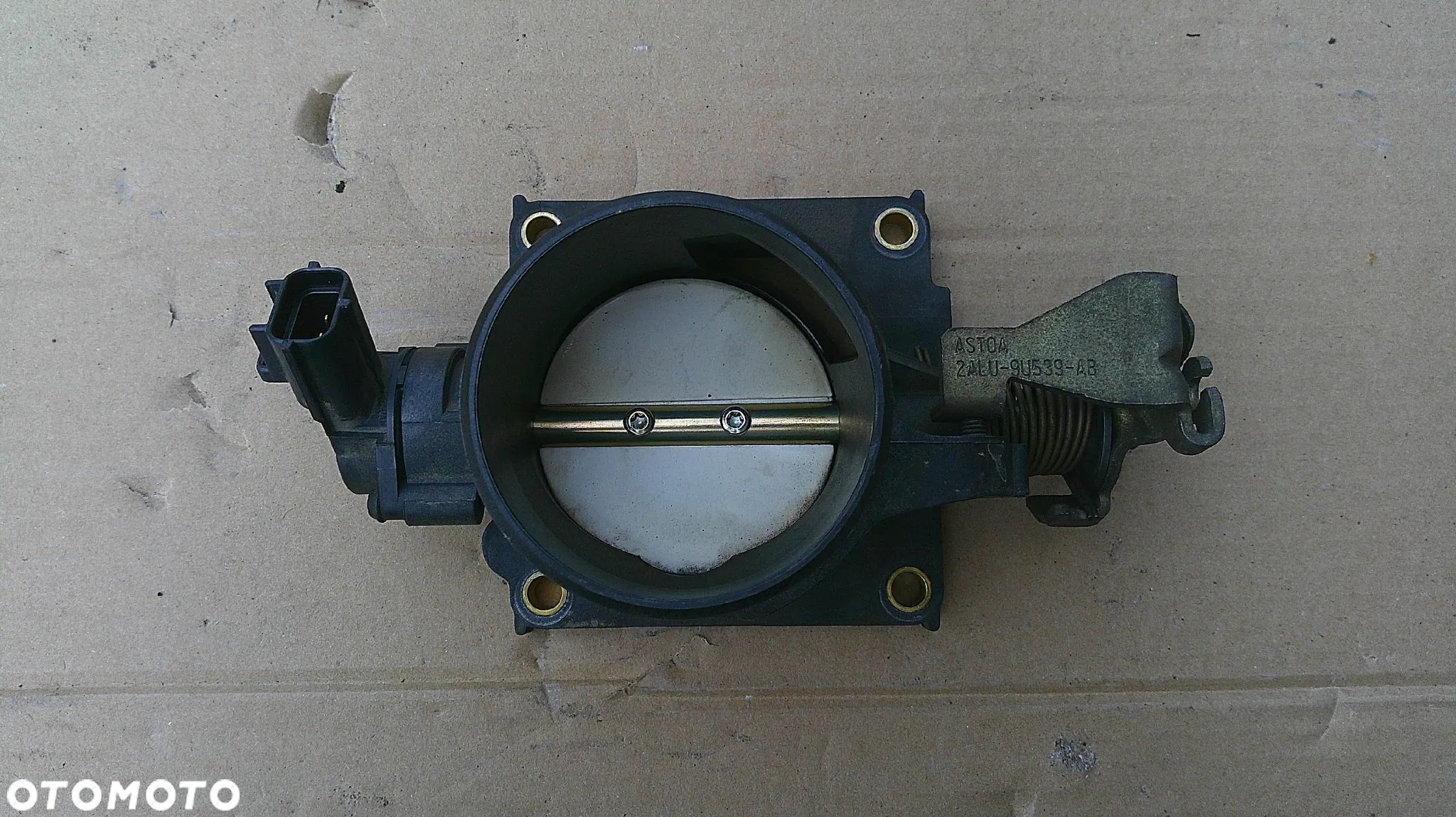MAZDA 3 BK 2.0 16V PRZEPUSTNICA - 1