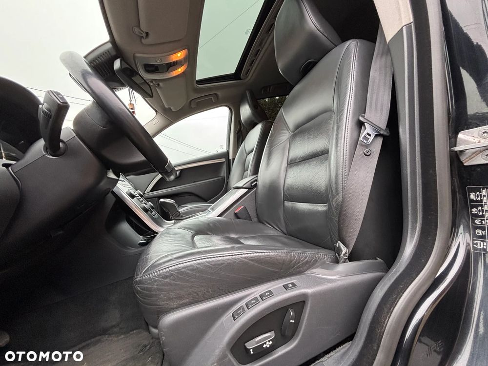 Volvo V70 D4 Geartronic Momentum - 37
