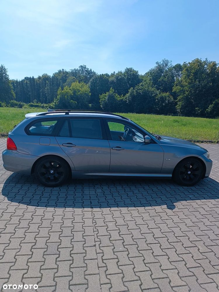 BMW Seria 3 318i - 8
