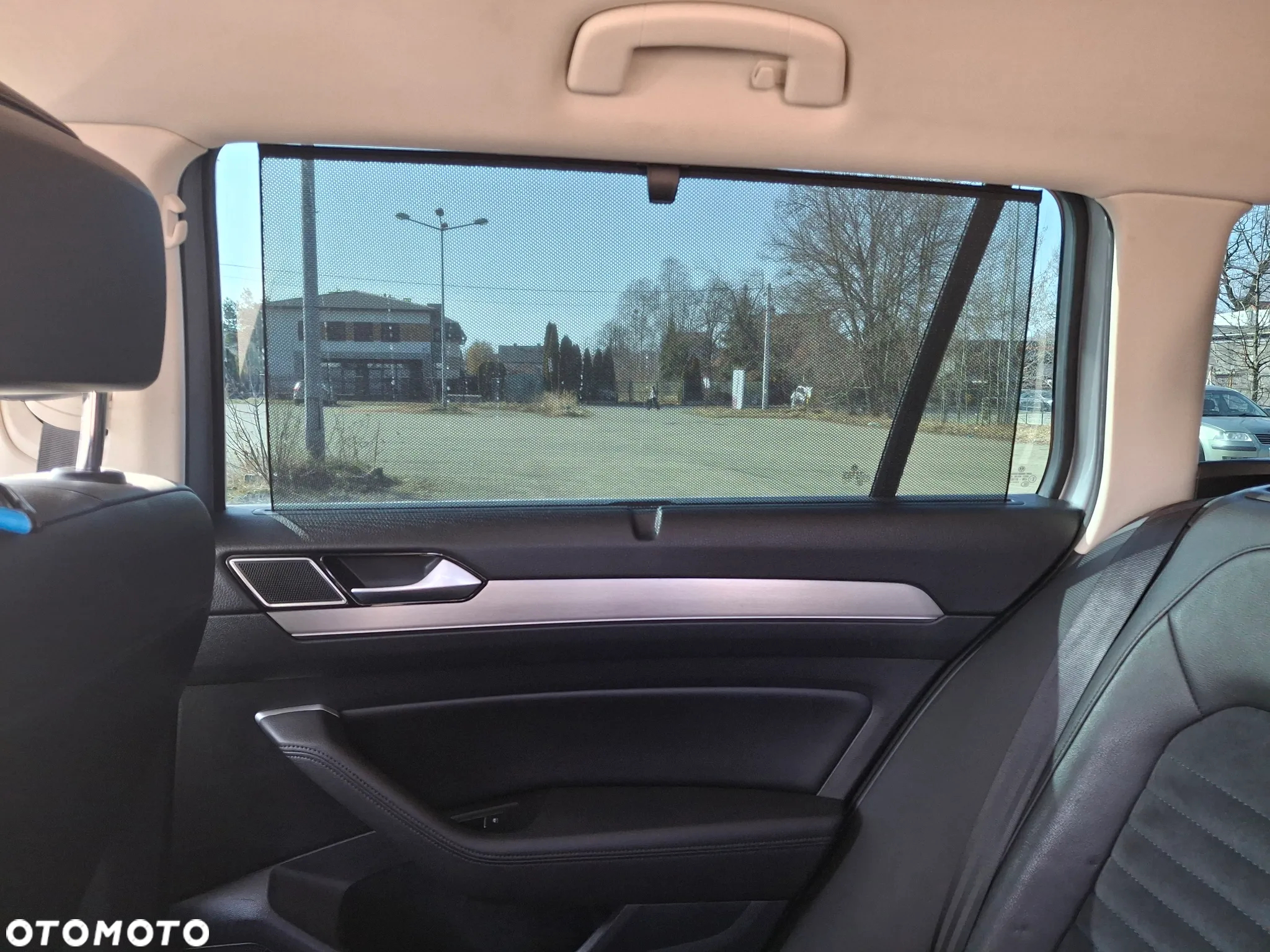 Volkswagen Passat 1.6 TDI BMT Comfortline - 23