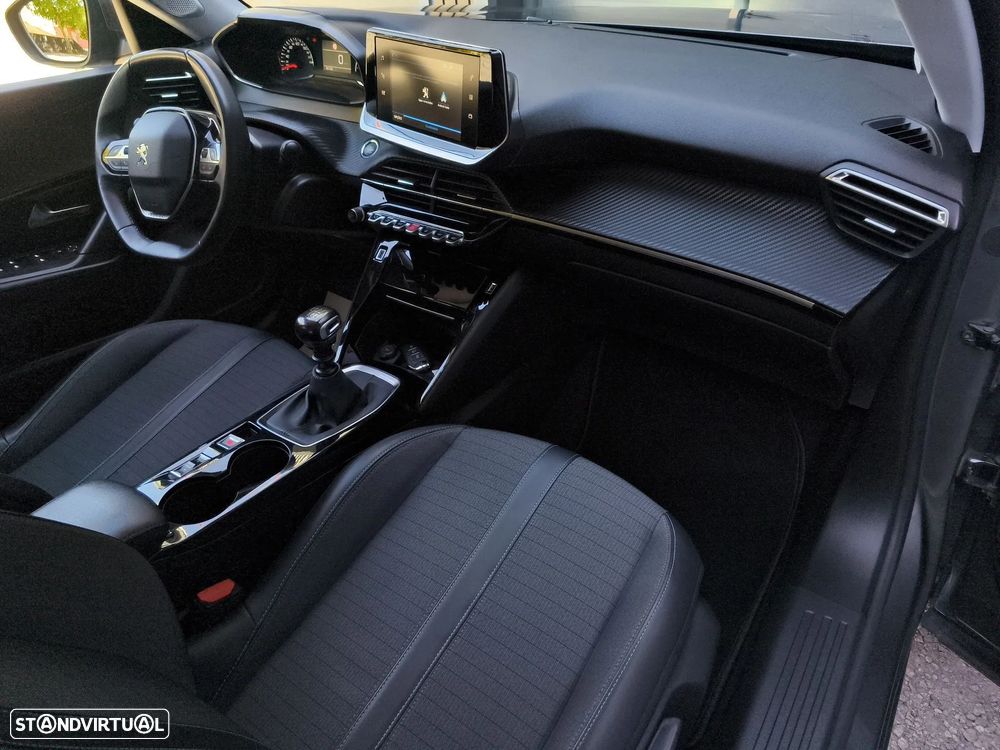 Peugeot 2008 1.2 PureTech Allure Pack - 18