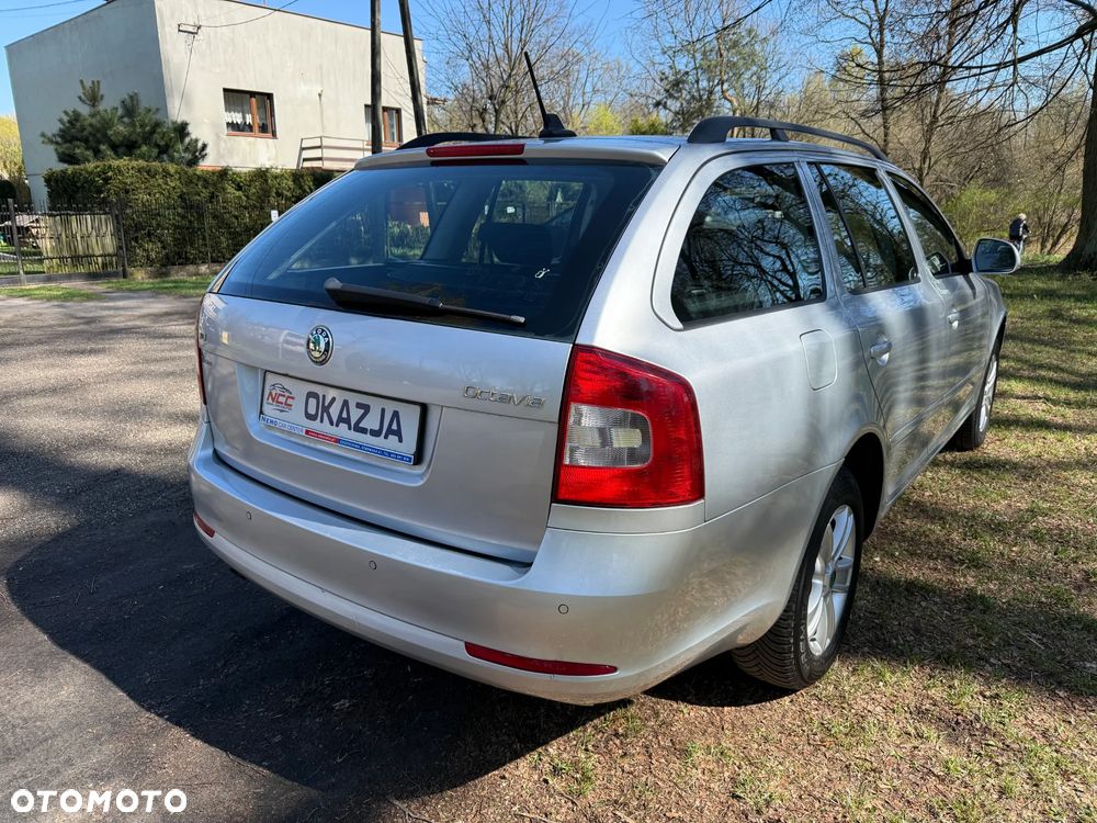 Skoda Octavia 1.6 TDI DPF 4x4 Ambition - 8