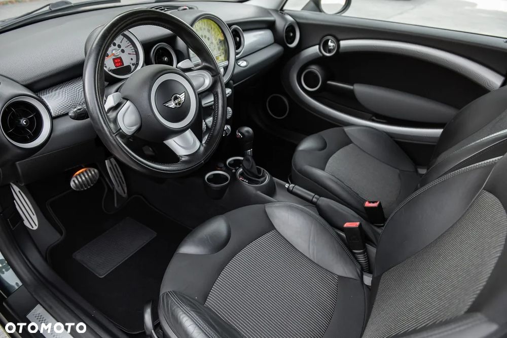 MINI Cooper S Green Park - 15