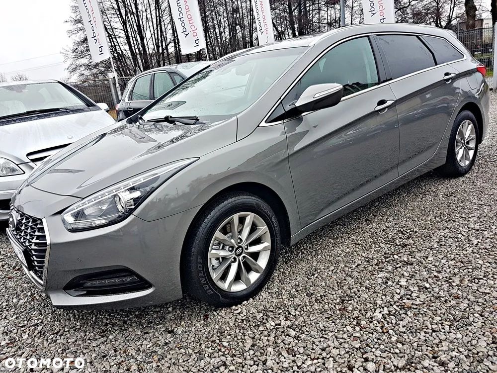 Hyundai i40 Kombi blue 1.6 CRDi DCT Space Plus - 3