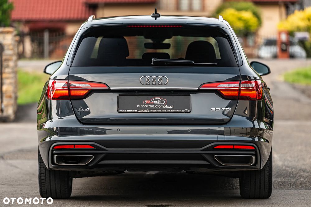 Audi A4 Avant 2.0 TDI ultra S tronic design - 17