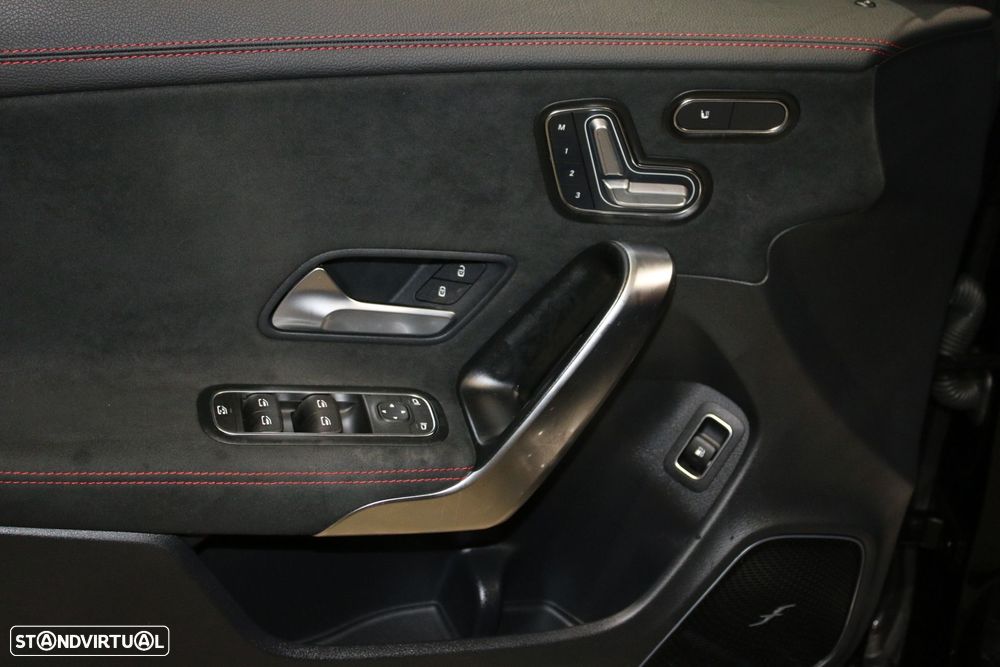 Mercedes-Benz CLA 250 e Shooting Brake AMG Line - 21