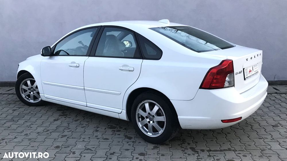 Volvo S40 DPF DRIVe Kinetic - 4