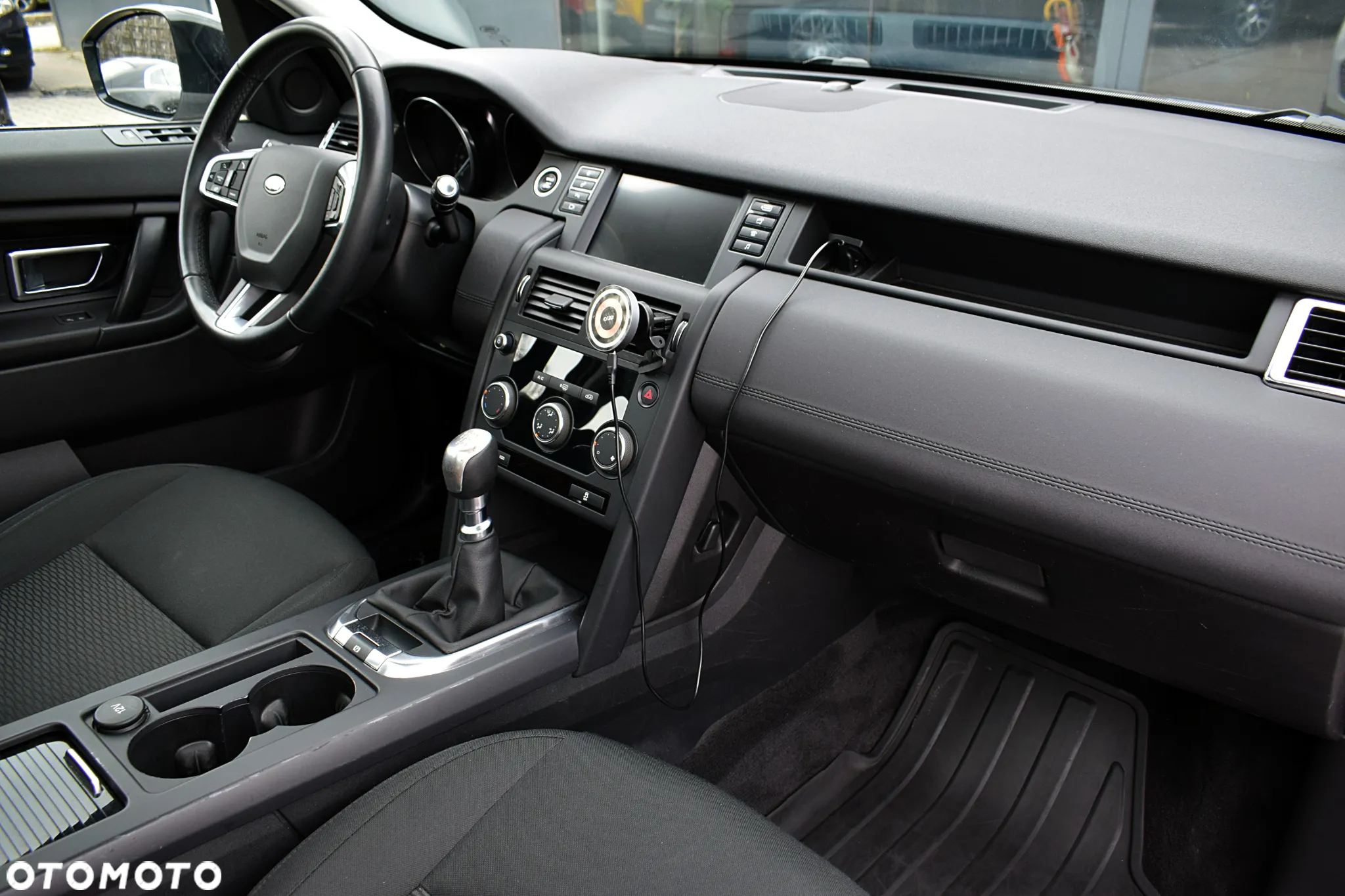 Land Rover Discovery Sport 2.0 D150 SE - 9